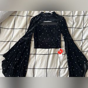 Cider Velvet Star Pattern Bell Sleeve Top